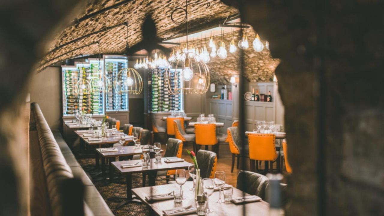 The Bear, Cowbridge 호텔 외부 사진